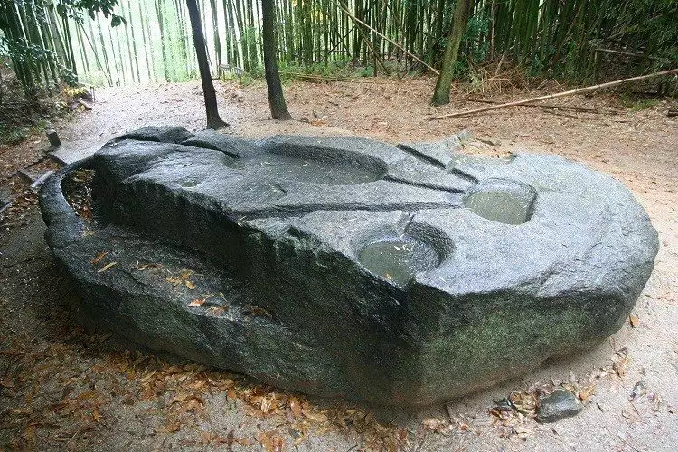 15 Desain batu ini buktikan teknologi sudah ada sejak zaman dulu kala