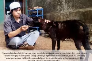 Ini pengakuan santri yang hebohkan dunia maya lewat foto suapi anjing