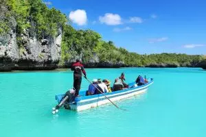 15 Tempat wisata menakjubkan di Maluku, nggak kalah dari Maladewa!