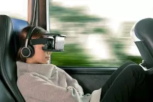 15 Keseruan yang hanya dirasakan gamer virtual reality, bikin ngiri!