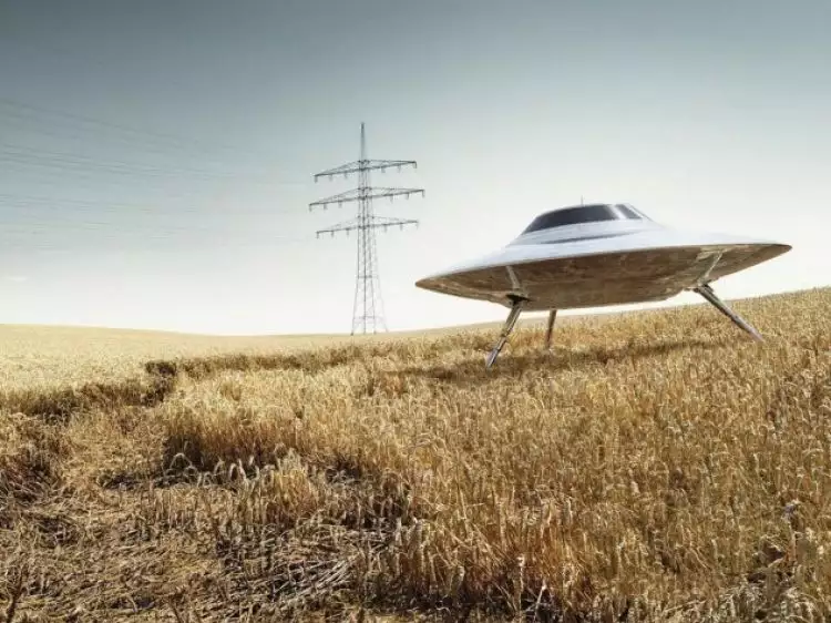 10 Penampakan UFO paling menggemparkan di dunia, kamu pernah lihat?