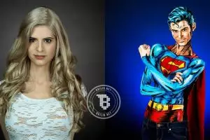 Wanita ini berubah jadi superhero hanya dengan cat tubuh, seksi abis!