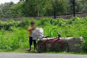 Anak punguti sampah demi bantu orangtua yang sedang sakit, salut!