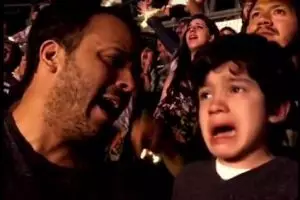 Reaksi anak penderita autis lagi nonton konser Coldplay ini bikin haru