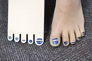 Stoking unik dan ngehits ini bisa ganti kutek kukumu, coba ya!