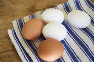 Beda kandungan nutrisi kuning dan putih telur ini jarang orang tahu!