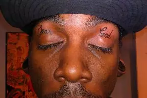 15 Foto tato di kelopak mata, 'nyeni' atau malah ngeri ya?