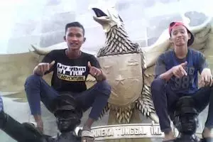 Kelakuan anak muda di Monumen Pancasila Sakti ini bikin geregetan!