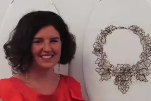 Kreasi kalung berbahan rambut manusia ini unik banget, kamu tertarik?