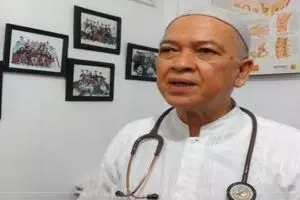 Aznan Lelo, dokter dengan tarif berobat 'ikhlas hati'