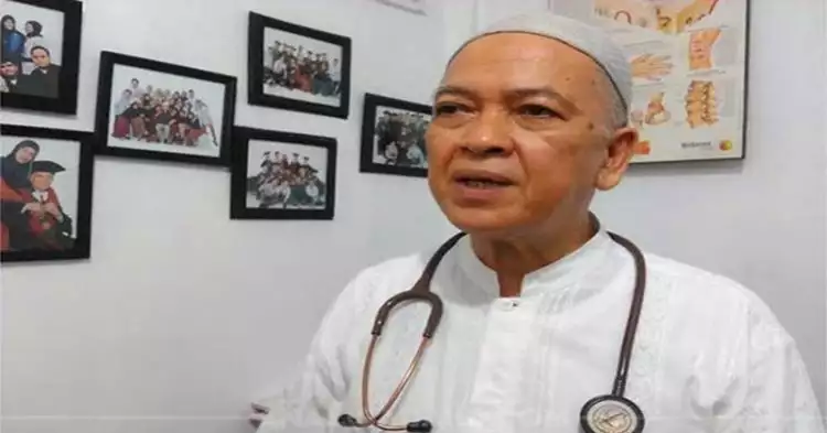 Aznan Lelo, dokter dengan tarif berobat 'ikhlas hati'