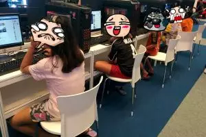 Foto ini bikin heboh, kamu tahu kenapa dengan bocah-bocah ini?