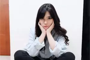 Akui tak pernah belanja online tapi jadi ambassador, Isyana dihujat