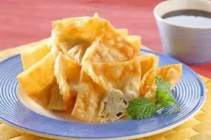 Sudah pernah coba batagor pisang? Penyuka manis wajib tahu resepnya