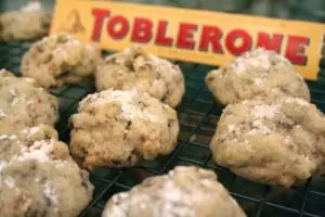 10 Olahan ini bisa kamu coba untuk kreasikan cokelat Toblerone, unik!