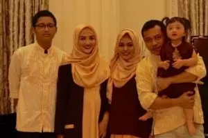 Kenakan hijab, Aurel tampil cantik dan tuai pujian netizen