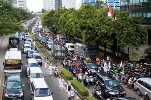 4 Pahlawan ini sering kena sumpah serapah macetnya Jakarta, siapa ya?