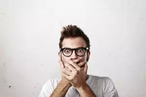 5 Cara atasi bau mulut saat berpuasa, nggak ada salah dicoba...