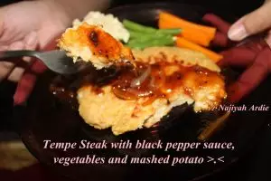 Resep bikin steak tempe murah meriah ala anak kos, gampang banget!