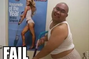 Niatnya pose seksi, tapi 10 foto ini malah bikin ngelus dada