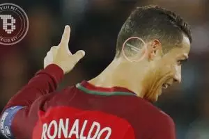 Ini arti 2 garis di rambut CR7 saat lawan Islandia, ternyata...