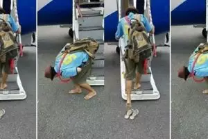 Aneh tapi nyata, pria ini lepas sandal jepitnya saat naik pesawat