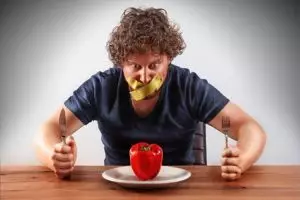 9 Tindakan ini sering dianggap membatalkan puasamu, padahal...