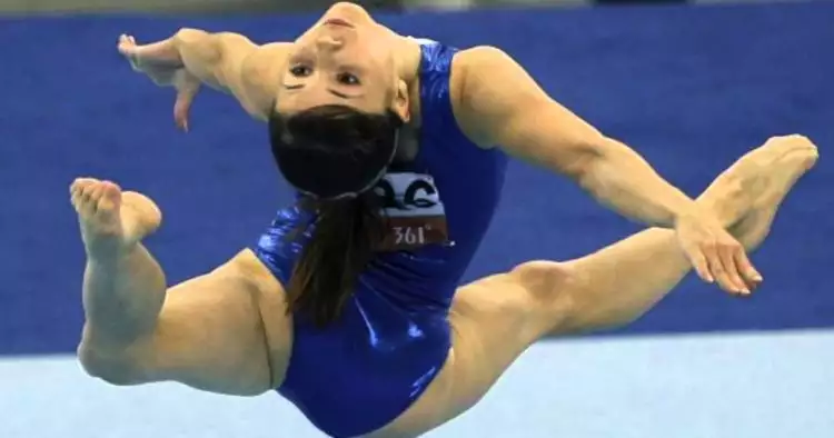 15 Foto gymnastic yang bikin berdecak kagum, lentur banget!