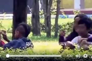Bulan Ramadan, 2 pasangan anak SD ini ketangkap lagi asyik pacaran
