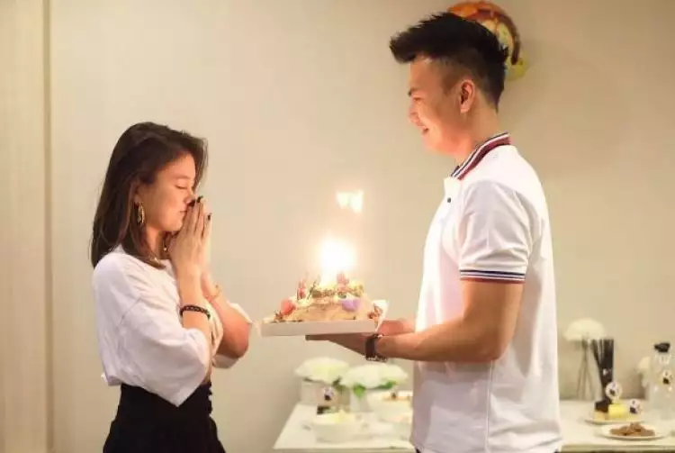 Kado Wijaya buat Agnez ini so sweet, netizen pun doakan mereka nikah