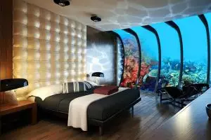 8 Potret pemandangan paling menakjubkan dari kamar hotel, keren! 