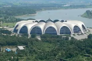 Ssstt... Korea Utara punya stadion terbesar dunia, ini foto-fotonya! 