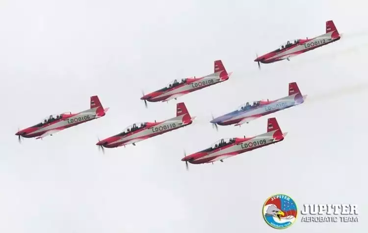 Jupiter Aerobatic Team TNI AU dapat 'surat cinta' dari fans bule