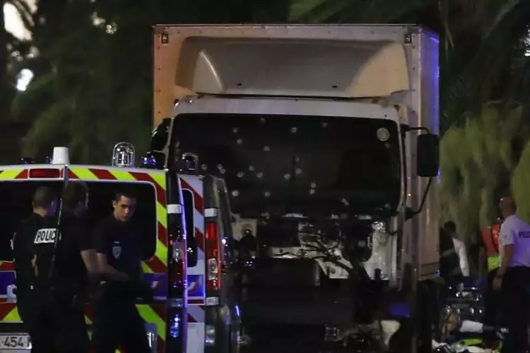 Insiden truk di Nice, belum ada laporan WNI jadi korban
