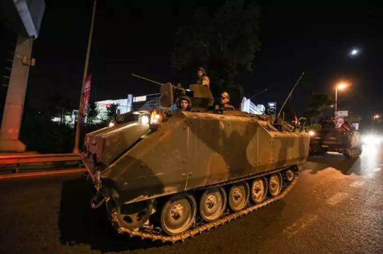 Sekelompok militer Turki lakukan kudeta, duh!  