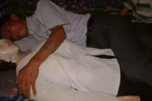 14 Orang ini sehari-hari tidur dengan mayat, nggak ngeri?