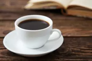 Ternyata tambahkan minyak kelapa ke secangkir kopi ada manfaatnya