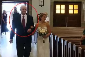 Pria ini antarkan putri pendonor jantungnya ke altar,  bikin meleleh