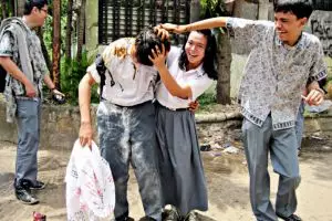 5 Cara ngawur rayakan ulang tahun ini layak segera dimusnahkan