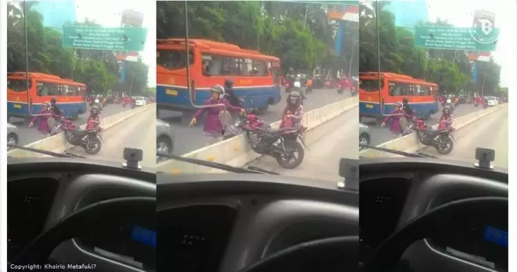 Aksi ibu-ibu naik motor di jalur Transjakarta ini bikin tepuk jidat