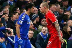 15 Potret tunjukkan Diego Costa suka cari gara-gara di lapangan