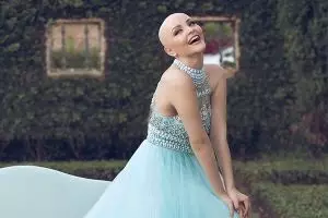 Tanpa rambut, 7 wanita penderita kanker ini tetap PD di depan kamera