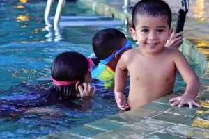 Imutnya Abimanyu, putra Enno Lerian yang hobi dengerin lagu sang ibu