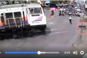 Video petugas keamanan stasiun bunuh diri ini bikin merinding