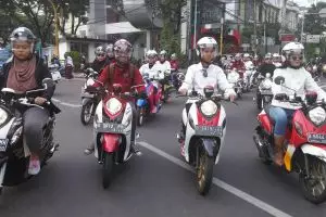 Ini 5 karakter cewek dilihat dari motor tunggangannya, kamu yang mana?