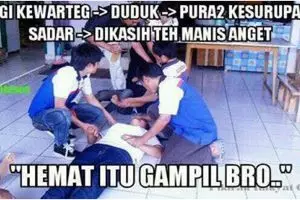 17 Meme kocak 'hemat' yang bikin ketawa sendiri nggak berhenti