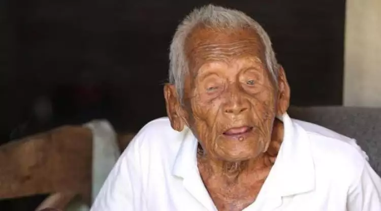 Mbah Gotho, pria tertua di dunia asal Sragen jadi sorotan media asing