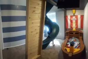 Ayah ini ubah kamar putranya jadi tempat bermain keren, ini hasilnya