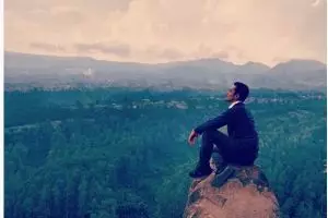 10 Foto bukti Tebing Keraton di Bandung layak segera kamu jelajahi