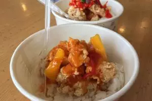 Nastop, makanan siap saji ini beda banget deh, jadi lapar nih 